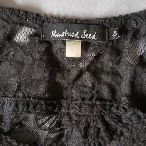 2/20 Floral Lace Tank Top - Picture 4 of 5